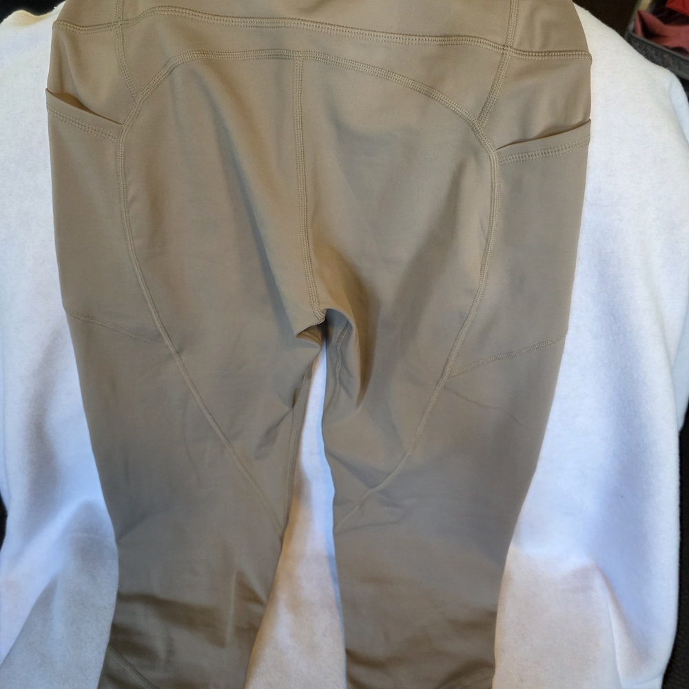 TYC Leggings - Picture 3 of 4